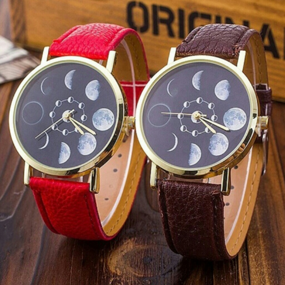 🌙Moon phase watch with black band 🌙